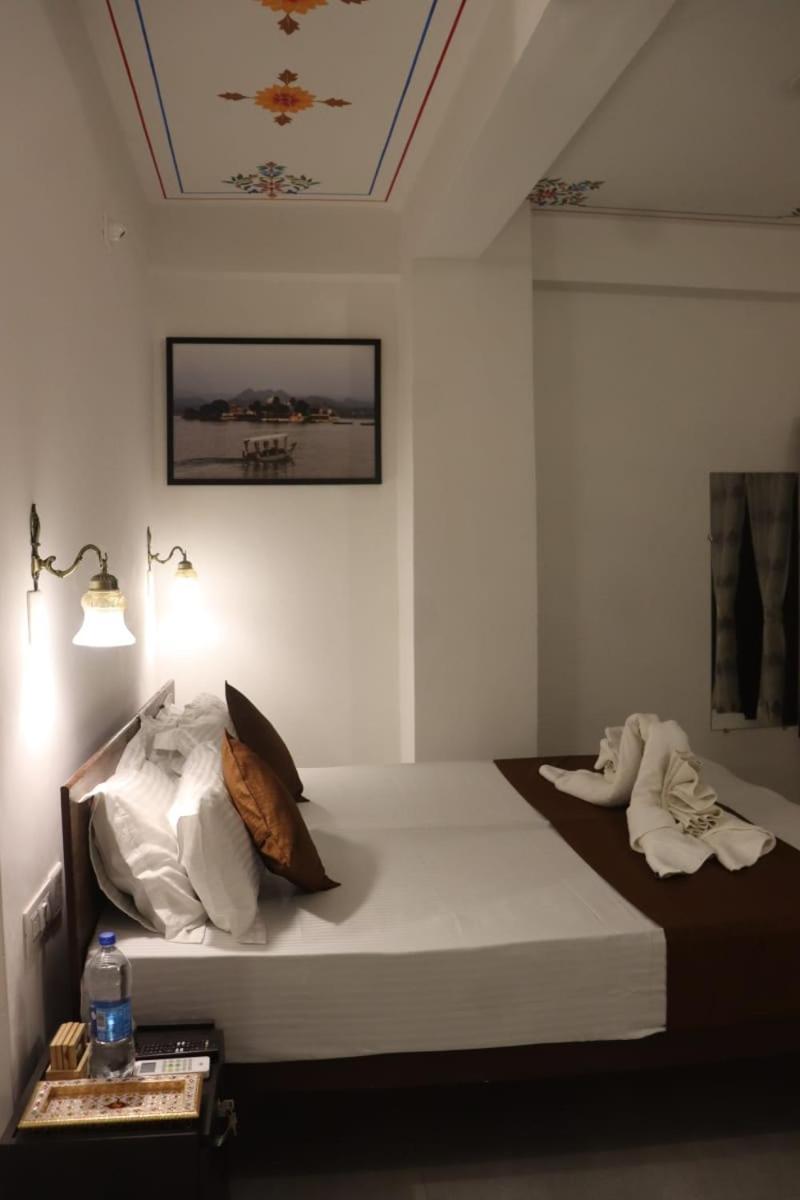 Hotel Shiv Palace Udaipur Esterno foto
