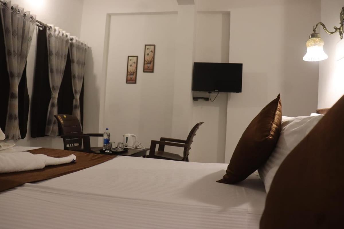 Hotel Shiv Palace Udaipur Esterno foto
