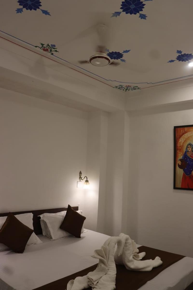 Hotel Shiv Palace Udaipur Esterno foto